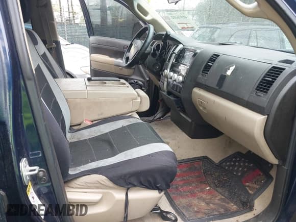 ✅ 2008 Toyota Tundra • VIN: 5TFRU541X8X012543 • Lot: 41976532. Wystawiony na IAAI z przebiegiem 223 729 mil. Bezpłatny archiwum sprzedaży aukcyjnych z USA i szczegółowy raport historii pojazdu na DreamBid. Zdjęcie 5.