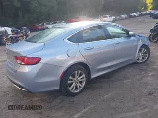 ✅ 2015 Chrysler 200 Limited • VIN: 1C3CCCAB8FN745858 • Лот: 43159577. Опубликован ранее на IAAI с пробегом 140 630 миль. Бесплатный доступ к архиву аукционных продаж из США и подробный отчёт об истории автомобиля на DreamBid. Изображение 4.