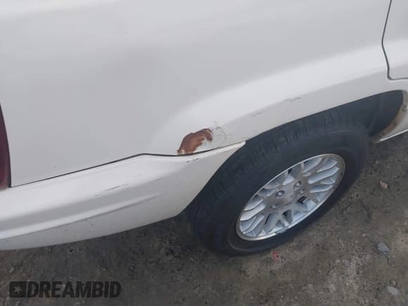 ✅ 2004 Jeep Grand Cherokee Limited • VIN: 1J4GW58NX4C206564 • Лот: 43655780. Опубликован ранее на IAAI с пробегом 166 622 миль. Бесплатный доступ к архиву аукционных продаж из США и подробный отчёт об истории автомобиля на DreamBid. Изображение 11.