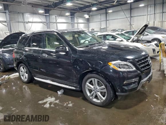 ✅ 2014 Mercedes-Benz M 350 • VIN: 4JGDA5HBXEA366224 • Lot: 95416635. Listed on Copart with 141,610 mi. Free auction sales archive from the USA and detailed vehicle history report at DreamBid. Image 4.