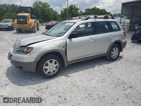 ✅ 2003 Mitsubishi Outlander LS • VIN: JA4LX31G73U057289 • Lot: 63636725. Listed on Copart with 154,628 mi. Free auction sales archive from the USA and detailed vehicle history report at DreamBid. Image 1.