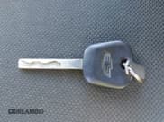 ✅ 2016 Chevrolet Silverado 1500 LT • VIN: 1GCVKREC5GZ396407 • Lot: 42893536. Wystawiony na IAAI z przebiegiem 127 257 mil. Bezpłatny archiwum sprzedaży aukcyjnych z USA i szczegółowy raport historii pojazdu na DreamBid. Zdjęcie 11.