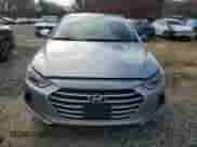 2017 Hyundai Elantra SE z VIN 5NPD84LF2HH024963, wystawiony jako Copart lot #91060625 z przebiegiem 149 159 mil mil oraz Czysty tytuł • Clean title. Historia ofert i sprzedaży dostępna na DreamBid. Obrazek 5.