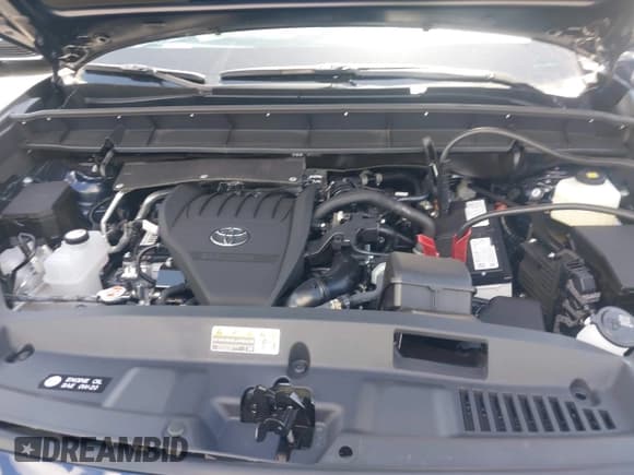 ✅ 2025 Toyota Highlander LE • VIN: 5TDKDRAHXSS555575 • Лот: 42881354. Опубликован ранее на IAAI с пробегом 604 миль. Бесплатный доступ к архиву аукционных продаж из США и подробный отчёт об истории автомобиля на DreamBid. Изображение 10.