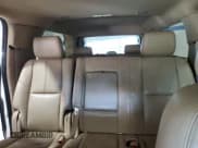 ✅ 2013 Chevrolet Suburban LT • VIN: 1GNSKJE7XDR269713 • Lot: 76135184. Wystawiony na Copart z przebiegiem 176 460 mil. Bezpłatny archiwum sprzedaży aukcyjnych z USA i szczegółowy raport historii pojazdu na DreamBid. Zdjęcie 10.