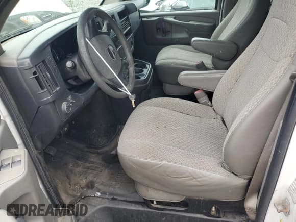 ✅ 2014 GMC Savana Cargo • VIN: 1GTW7FCA5E1904151 • Lot: 68912775. Listed on Copart with 272,659 mi. Free auction sales archive from the USA and detailed vehicle history report at DreamBid. Image 7.