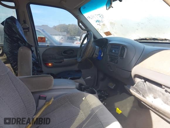 ✅ 2001 Ford F-150 XLT • VIN: 1FTRW07W81KF45918 • Лот: 43777465. Опубликован ранее на IAAI с пробегом Не указан. Бесплатный доступ к архиву аукционных продаж из США и подробный отчёт об истории автомобиля на DreamBid. Изображение 5.