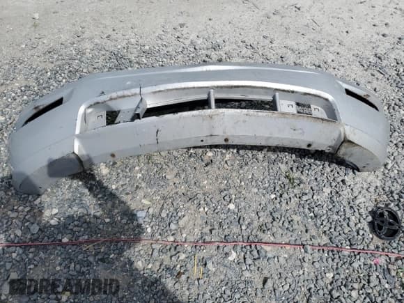 ✅ 2005 Ford Mustang GT Deluxe • VIN: 1ZVHT82H355129028 • Лот: 84586055. Опубликован ранее на Copart с пробегом 240 677 миль. Бесплатный доступ к архиву аукционных продаж из США и подробный отчёт об истории автомобиля на DreamBid. Изображение 12.