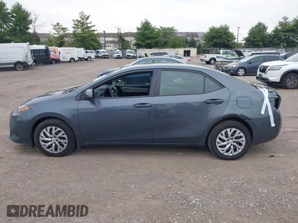✅ 2018 Toyota Corolla LE • VIN: 2T1BURHE3JC063828 • Лот: 43187818. Опубликован ранее на IAAI с пробегом 51 024 миль. Бесплатный доступ к архиву аукционных продаж из США и подробный отчёт об истории автомобиля на DreamBid. Изображение 14.