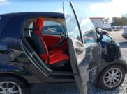 ✅ 2009 Smart fortwo Pure • VIN: WMEEJ31X89K209022 • Lot: 43402314. Wystawiony na IAAI z przebiegiem 102 275 mil. Bezpłatny archiwum sprzedaży aukcyjnych z USA i szczegółowy raport historii pojazdu na DreamBid. Zdjęcie 5.