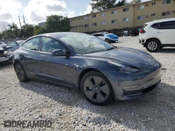 ✅ 2023 Tesla Model 3 • VIN: 5YJ3E1EA6PF453766 • Lot: 51053125. Wystawiony na Copart z przebiegiem 61 030 mil. Bezpłatny archiwum sprzedaży aukcyjnych z USA i szczegółowy raport historii pojazdu na DreamBid. Zdjęcie 4.