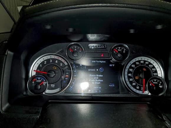 ✅ 2018 Ram 2500 Laramie • VIN: 3C6UR5FL7JG369285 • Лот: 92644435. Опубликован ранее на Copart с пробегом 74 414 миль. Бесплатный доступ к архиву аукционных продаж из США и подробный отчёт об истории автомобиля на DreamBid. Изображение 9.