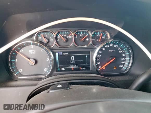 2018 Chevrolet Suburban LS с VIN 1GNSCGKC5JR331340, выставлен на аукционе Copart как лот 63232975 с пробегом 201 050 миль миль и Чистый • Clean title. История ставок и продаж доступна на DreamBid. Изображение 9.