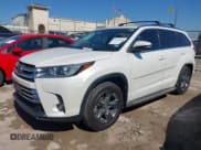 ✅ 2019 Toyota Highlander Limited • VIN: 5TDDZRFH0KS969404 • Lot: 41578207. Wystawiony na IAAI z przebiegiem 71 467 mil. Bezpłatny archiwum sprzedaży aukcyjnych z USA i szczegółowy raport historii pojazdu na DreamBid. Zdjęcie 18.