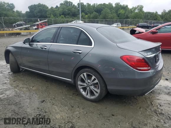 ✅ 2018 Mercedes-Benz C 300 • VIN: WDDWF4KB3JR343564 • Лот: 65400164. Опубликован ранее на Copart с пробегом 69 528 миль. Бесплатный доступ к архиву аукционных продаж из США и подробный отчёт об истории автомобиля на DreamBid. Изображение 2.