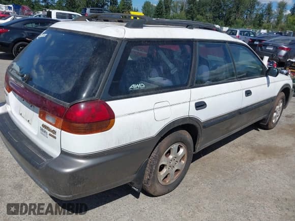 ✅ 1998 Subaru Legacy Outback • VIN: 4S3BG685XW7629658 • Лот: 43038606. Опубликован ранее на IAAI с пробегом 198 974 миль. Бесплатный доступ к архиву аукционных продаж из США и подробный отчёт об истории автомобиля на DreamBid. Изображение 4.