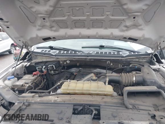 ✅ 2019 Ford F-150 XL • VIN: 1FTFX1E58KKF17439 • Lot: 42157214. Listed on IAAI with 90,974 mi. Free auction sales archive from the USA and detailed vehicle history report at DreamBid. Image 10.