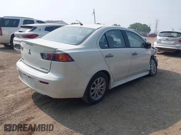 ✅ 2011 Mitsubishi Lancer ES • VIN: JA32U2FU1BU011134 • Лот: 42407440. Опубликован ранее на IAAI с пробегом 60 142 миль. Бесплатный доступ к архиву аукционных продаж из США и подробный отчёт об истории автомобиля на DreamBid. Изображение 4.