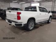 ✅ 2019 Chevrolet Silverado 1500 High Country • VIN: 3GCUYHEL8KG126228 • Lot: 43490209. Wystawiony na IAAI z przebiegiem 79 489 mil. Bezpłatny archiwum sprzedaży aukcyjnych z USA i szczegółowy raport historii pojazdu na DreamBid. Zdjęcie 4.