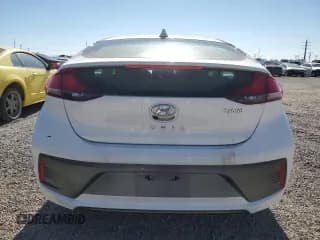 ✅ 2021 Hyundai Ioniq SE • VIN: KMHC75LC4MU261122 • Lot: 88657405. Wystawiony na Copart z przebiegiem 26 926 mil. Bezpłatny archiwum sprzedaży aukcyjnych z USA i szczegółowy raport historii pojazdu na DreamBid. Zdjęcie 6.