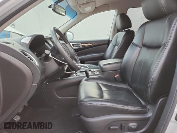 ✅ 2016 Nissan Pathfinder SV • VIN: 5N1AR2MM3GC604472 • Lot: 92615485. Listed on Copart with 82,320 mi. Free auction sales archive from the USA and detailed vehicle history report at DreamBid. Image 7.