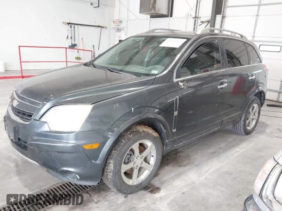 ✅ 2013 Chevrolet Captiva Sport LT • VIN: 3GNFL3EK0DS513753 • Lot: 42196262. Wystawiony na IAAI z przebiegiem 246 196 mil. Bezpłatny archiwum sprzedaży aukcyjnych z USA i szczegółowy raport historii pojazdu na DreamBid. Zdjęcie 2.