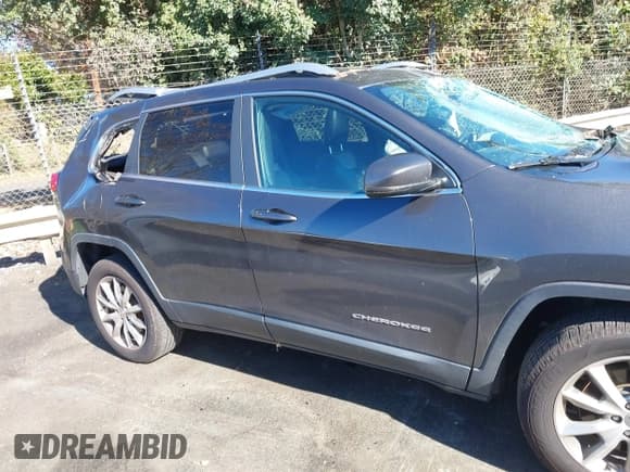 ✅ 2014 Jeep Cherokee Limited • VIN: 1C4PJMDS1EW140450 • Лот: 43660128. Опубликован ранее на IAAI с пробегом 104 040 миль. Бесплатный доступ к архиву аукционных продаж из США и подробный отчёт об истории автомобиля на DreamBid. Изображение 13.