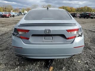 ✅ 2022 Honda Accord Sport SE • VIN: 1HGCV1F47NA011935 • Лот: 90977235. Опубликован ранее на Copart с пробегом 45 162 миль. Бесплатный доступ к архиву аукционных продаж из США и подробный отчёт об истории автомобиля на DreamBid. Изображение 6.