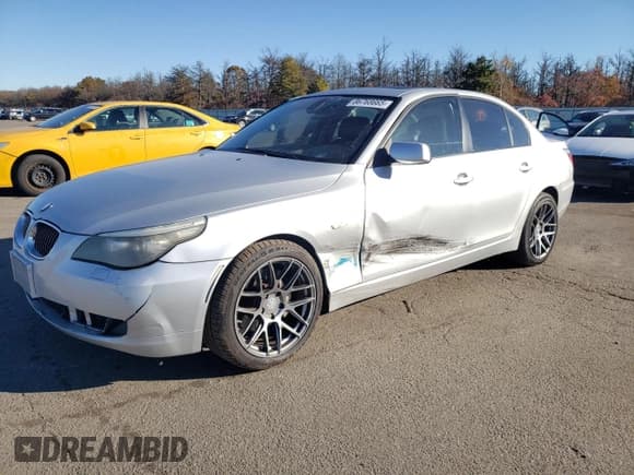 ✅ 2008 BMW 5 Series 535xi • VIN: WBANV93518CZ63211 • Лот: 86768665. Опубликован ранее на Copart с пробегом 213 549 миль. Бесплатный доступ к архиву аукционных продаж из США и подробный отчёт об истории автомобиля на DreamBid. Изображение 1.