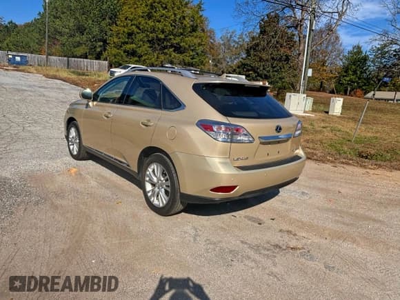 ✅ 2010 Lexus RX 450h • VIN: JTJBC1BA3A2015042 • Lot: 95163755. Wystawiony na Copart z przebiegiem 172 226 mil. Bezpłatny archiwum sprzedaży aukcyjnych z USA i szczegółowy raport historii pojazdu na DreamBid. Zdjęcie 3.