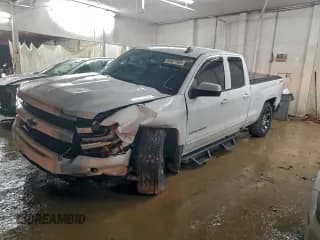 ✅ 2019 Chevrolet Silverado 1500 LT • VIN: 2GCVKPEC5K1184600 • Lot: 95977165. Wystawiony na Copart z przebiegiem 64 361 mil. Bezpłatny archiwum sprzedaży aukcyjnych z USA i szczegółowy raport historii pojazdu na DreamBid. Zdjęcie 1.