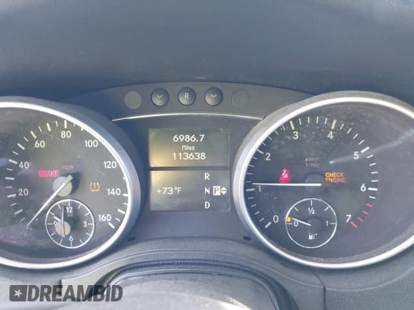 ✅ 2010 Mercedes-Benz M 350 • VIN: 4JGBB8GBXAA538012 • Lot: 43113963. Listed on IAAI with 113,638 mi. Free auction sales archive from the USA and detailed vehicle history report at DreamBid. Image 7.