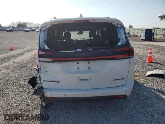 ✅ 2022 Chrysler Pacifica Limited • VIN: 2C4RC1GG6NR126352 • Лот: 81331595. Опубликован ранее на Copart с пробегом 79 341 миль. Бесплатный доступ к архиву аукционных продаж из США и подробный отчёт об истории автомобиля на DreamBid. Изображение 6.