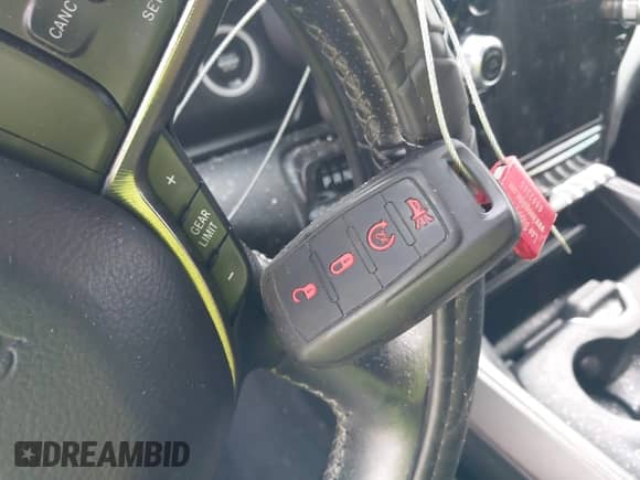 2020 Ram 1500 Rebel z VIN 1C6SRFLM8LN202602, wystawiony jako IAAI lot #42585757 z przebiegiem 46 177 mil mil oraz . Historia ofert i sprzedaży dostępna na DreamBid. Obrazek 11.