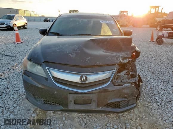✅ 2015 Acura ILX • VIN: 19VDE1F32FE000326 • Lot: 84052945. Listed on Copart with 129,866 mi. Free auction sales archive from the USA and detailed vehicle history report at DreamBid. Image 5.