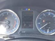 ✅ 2018 Toyota Corolla LE • VIN: 2T1BURHE3JC095758 • Lot: 43488092. Wystawiony na IAAI z przebiegiem 125 461 mil. Bezpłatny archiwum sprzedaży aukcyjnych z USA i szczegółowy raport historii pojazdu na DreamBid. Zdjęcie 7.