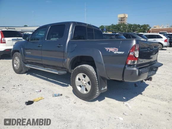 ✅ 2011 Toyota Tacoma • VIN: 5TFLU4EN4BX006729 • Lot: 56919605. Listed on Copart with 392,495 mi. Free auction sales archive from the USA and detailed vehicle history report at DreamBid. Image 2.