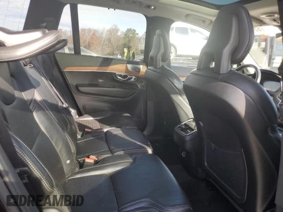 ✅ 2018 Volvo XC90 Inscription • VIN: YV4A22PL8J1194649 • Lot: 93153795. Listed on Copart with 110,499 mi. Free auction sales archive from the USA and detailed vehicle history report at DreamBid. Image 11.