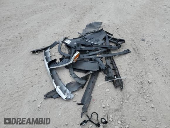 ✅ 2019 Volvo XC40 Momentum • VIN: YV4162UK2K2155020 • Лот: 91381845. Опубликован ранее на Copart с пробегом 55 824 миль. Бесплатный доступ к архиву аукционных продаж из США и подробный отчёт об истории автомобиля на DreamBid. Изображение 13.