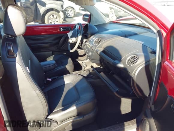 ✅ 2010 Volkswagen Beetle • VIN: 3VWPW3AG5AM006589 • Лот: 43694944. Опубликован ранее на IAAI с пробегом 89 110 миль. Бесплатный доступ к архиву аукционных продаж из США и подробный отчёт об истории автомобиля на DreamBid. Изображение 5.