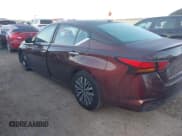 ✅ 2024 Nissan Altima SV • VIN: 1N4BL4DV0RN335505 • Lot: 43861507. Listed on IAAI with 60,354 mi. Free auction sales archive from the USA and detailed vehicle history report at DreamBid. Image 15.