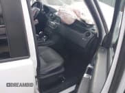 ✅ 2013 Land Rover LR4 Lux • VIN: SALAK2D40DA656408 • Lot: 41018475. Wystawiony na IAAI z przebiegiem Nie podano. Bezpłatny archiwum sprzedaży aukcyjnych z USA i szczegółowy raport historii pojazdu na DreamBid. Zdjęcie 5.