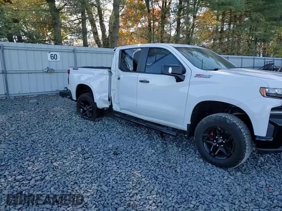 ✅ 2020 Chevrolet Silverado 1500 LT Trail Boss • VIN: 3GCPYFED2LG277688 • Lot: 78212544. Wystawiony na Copart z przebiegiem 47 231 mil. Bezpłatny archiwum sprzedaży aukcyjnych z USA i szczegółowy raport historii pojazdu na DreamBid. Zdjęcie 11.