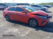 ✅ 2024 Kia Forte LXS • VIN: 3KPF24AD0RE706273 • Lot: 43169740. Wystawiony na IAAI z przebiegiem 8 945 mil. Bezpłatny archiwum sprzedaży aukcyjnych z USA i szczegółowy raport historii pojazdu na DreamBid. Zdjęcie 1.