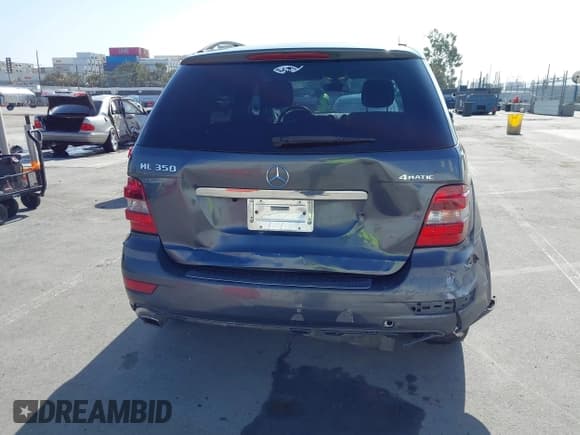 ✅ 2011 Mercedes-Benz M 350 • VIN: 4JGBB5GB2BA700733 • Lot: 42878205. Listed on IAAI with 140,873 mi. Free auction sales archive from the USA and detailed vehicle history report at DreamBid. Image 6.