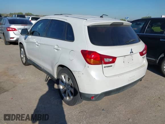 2014 Mitsubishi Outlander ES с VIN 4A4AP3AU1EE031490, выставлен на аукционе IAAI как лот 43379866 с пробегом 207 489 миль миль и . История ставок и продаж доступна на DreamBid. Изображение 3.