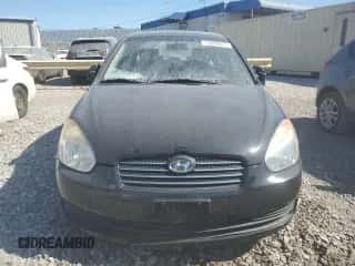 2008 Hyundai Accent GLS z VIN KMHCN46C08U251088, wystawiony jako Copart lot #76880024 z przebiegiem 109 542 mil mil oraz Szkoda całkowita • Salvage title. Historia ofert i sprzedaży dostępna na DreamBid. Obrazek 5.