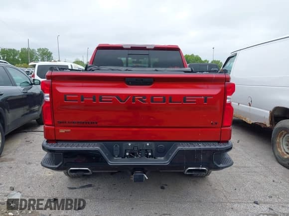 ✅ 2021 Chevrolet Silverado 1500 LT Trail Boss • VIN: 1GCPYFEL7MZ168474 • Lot: 42351427. Wystawiony na IAAI z przebiegiem 103 836 mil. Bezpłatny archiwum sprzedaży aukcyjnych z USA i szczegółowy raport historii pojazdu na DreamBid. Zdjęcie 17.