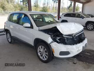 ✅ 2017 Volkswagen Tiguan S • VIN: WVGAV7AX0HK049284 • Lot: 43044882. Listed on IAAI with 88,156 mi. Free auction sales archive from the USA and detailed vehicle history report at DreamBid. Image 1.
