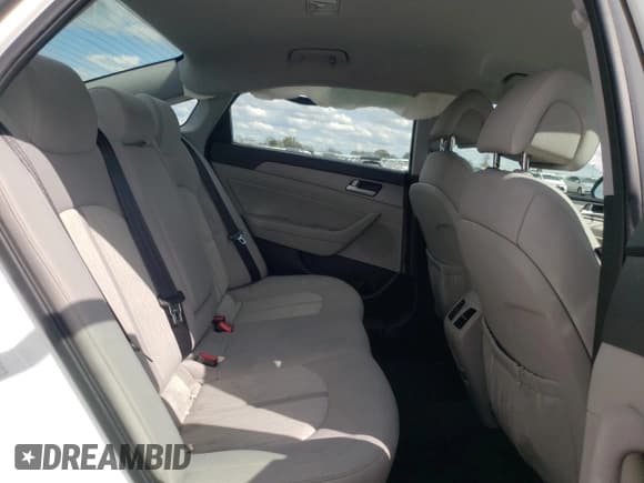 ✅ 2016 Hyundai Sonata • VIN: KMHE14L20GA024659 • Лот: 45594243. Опубликован ранее на Copart с пробегом 118 509 миль. Бесплатный доступ к архиву аукционных продаж из США и подробный отчёт об истории автомобиля на DreamBid. Изображение 11.